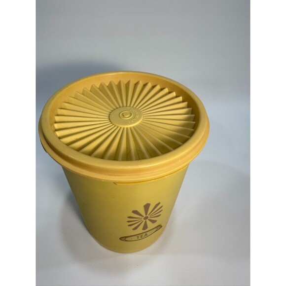 Tupperware Servalier Vintage Yellow Tea 5 cup CANISTER 811-2 w/ Lid 812-1 - Picture 2 of 11